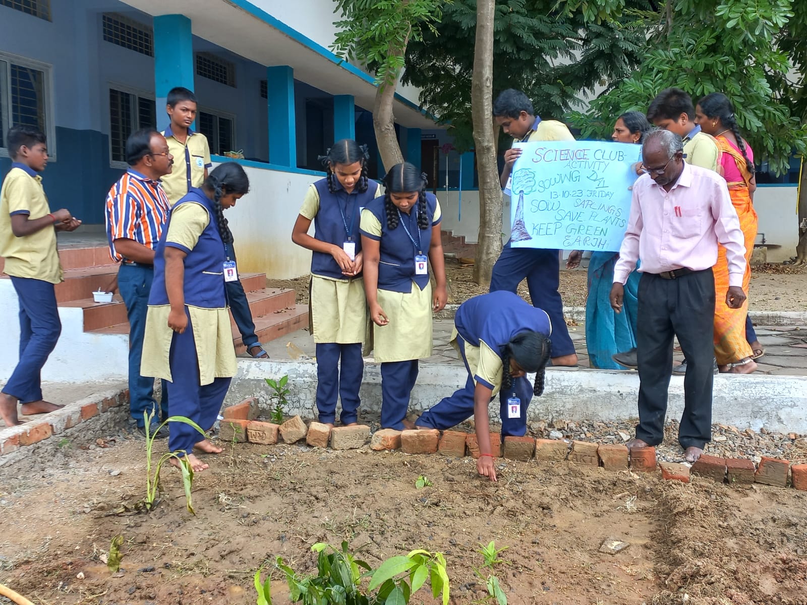SCIENCE CLUB - GARDEN ACTIVITIES