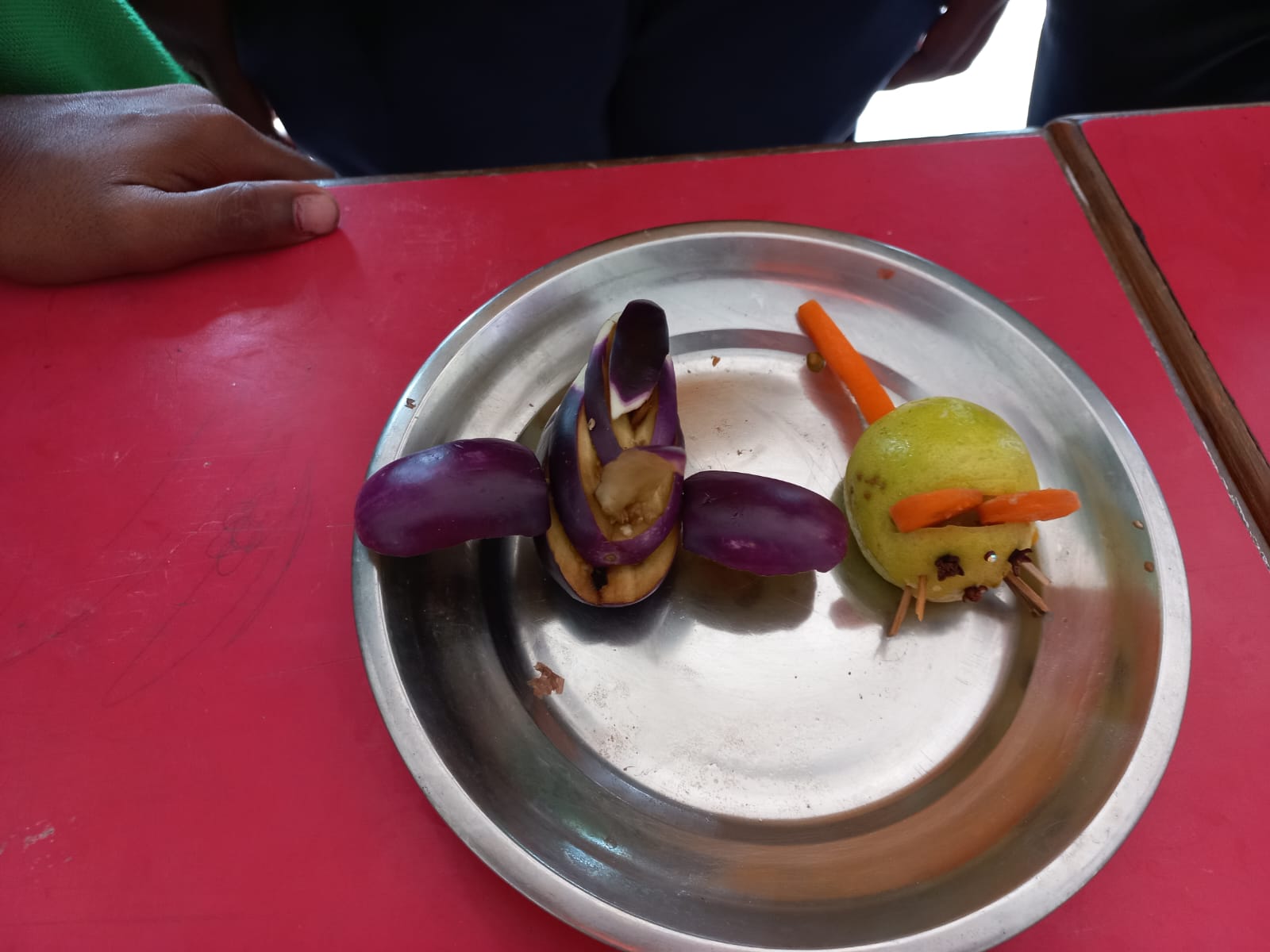 VEGETABLE CARVING