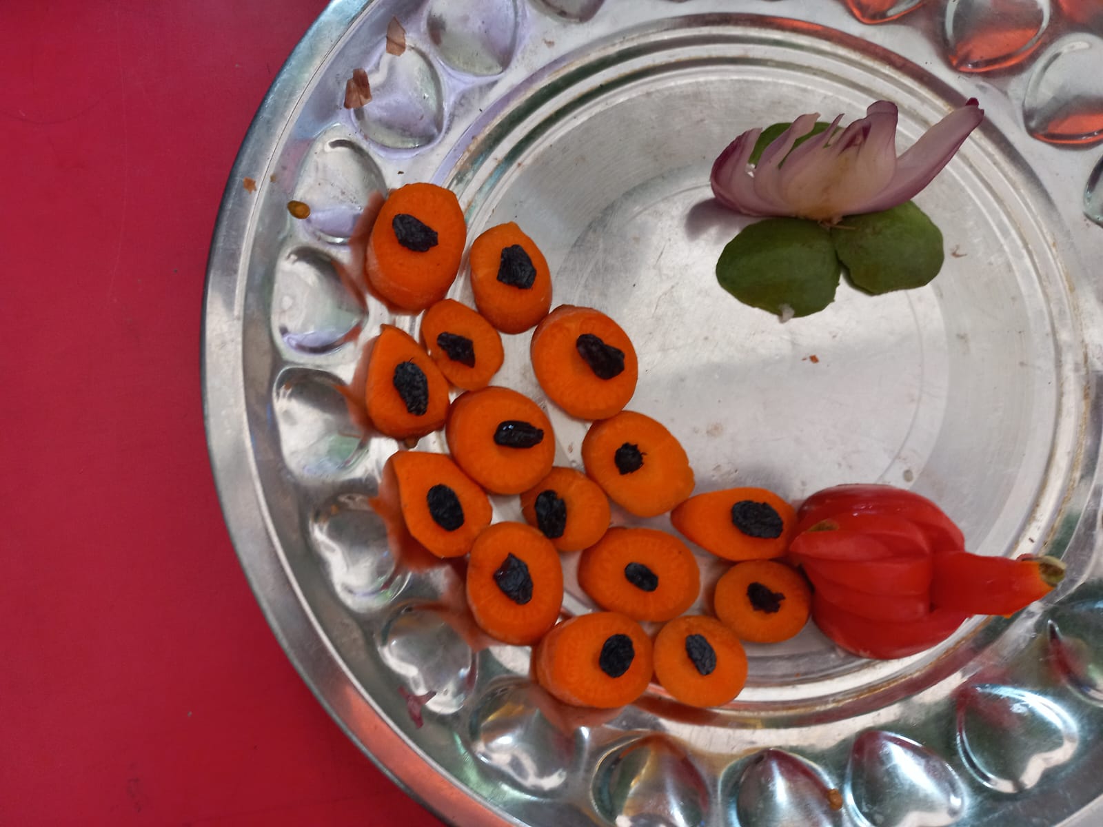 VEGETABLE CARVING