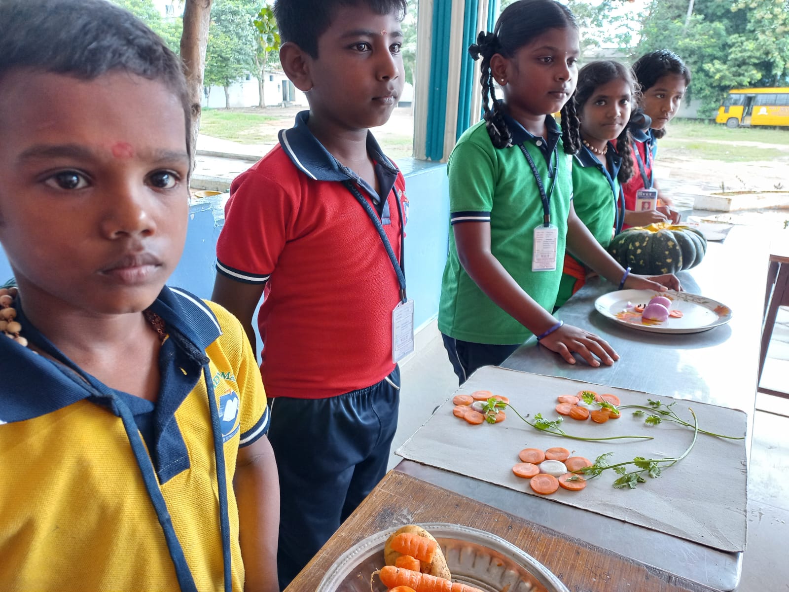 VEGETABLE CARVING